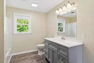53 Luden St, Springfield, MA 01118 - Photo 27