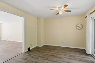 53 Luden St, Springfield, MA 01118 - Photo 13