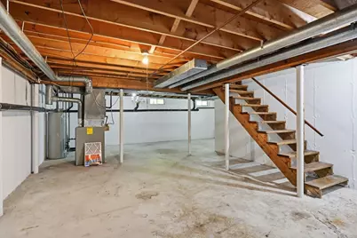 53 Luden St, Springfield, MA 01118 - Photo 31