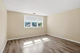 53 Luden St, Springfield, MA 01118 - Photo 23
