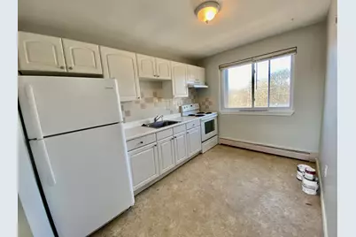 6 Waterloo St #8, Boston, MA 02136 - Photo 3