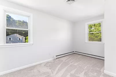 13 Oakdale St, Attleboro, MA 02703 - Photo 9