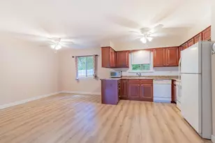 31 Hillcrest, South Hadley, MA 01075 - Photo 5
