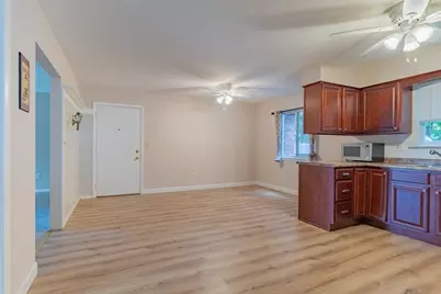 31 Hillcrest #A, South Hadley, MA 01075 - Photo 7
