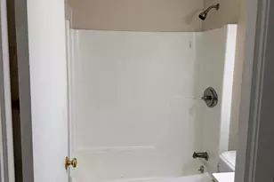 645 W Lowell Ave, Haverhill, MA 01832 - Photo 9