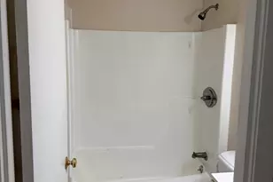 645 W Lowell Ave, Haverhill, MA 01832 - Photo 9