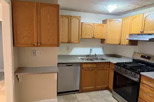 645 W Lowell Ave, Haverhill, MA 01832 - Photo 5