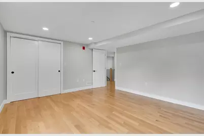 56 Franklin St #B, Somerville, MA 02145 - Photo 11