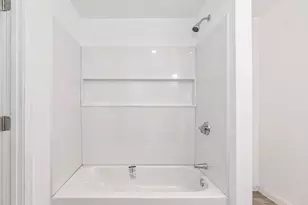 70 Marston St, Lawrence, MA 01841 - Photo 23