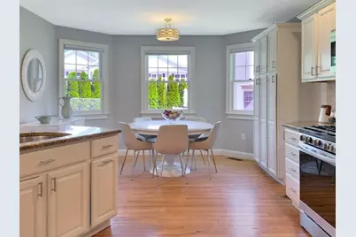 13 Green St #_, Newton, MA 02458 - Photo 9