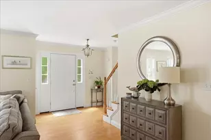 37 Sylvia St, Fairhaven, MA 02719 - Photo 5