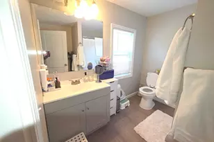 71 Notre Dame St, Westfield, MA 01085 - Photo 9