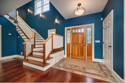 46 Sovereign Way, Northampton, MA 01062 - Photo 3