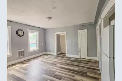 9 Greenwood St #4, Worcester, MA 01607 - Photo 5