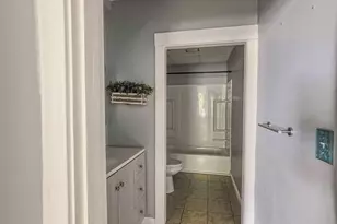 9 Greenwood St, Worcester, MA 01607 - Photo 13