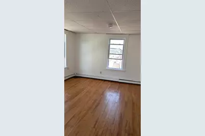 9 Greenwood St #4, Worcester, MA 01607 - Photo 1