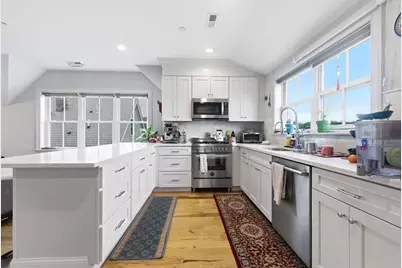 44 Evergreen St #3, Boston, MA 02130 - Photo 5