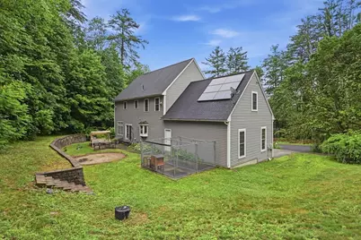 150 Ludlow St, Belchertown, MA 01007 - Photo 33