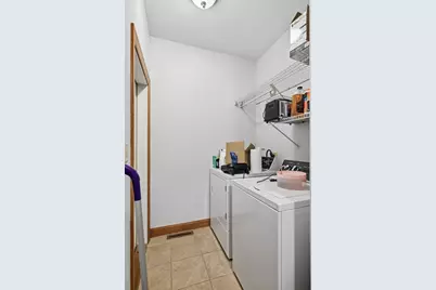 150 Ludlow St, Belchertown, MA 01007 - Photo 19
