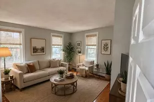 225 Florence St, Boston, MA 02131 - Photo 9