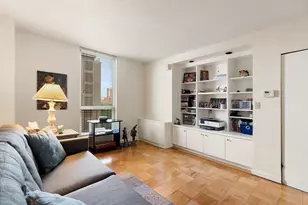 77 Pond Ave, Brookline, MA 02445 - Photo 15