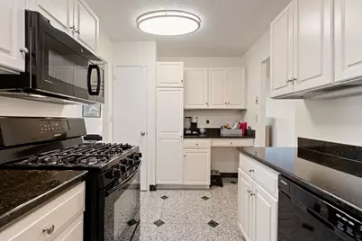 77 Pond Ave #901, Brookline, MA 02445 - Photo 9