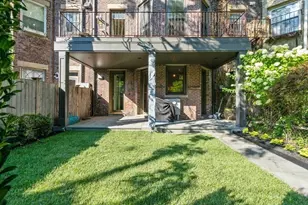 15 Regent Cir, Brookline, MA 02445 - Photo 9
