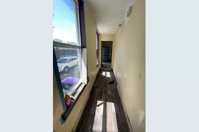 187 Chestnut St, Holyoke, MA 01040 - Photo 11