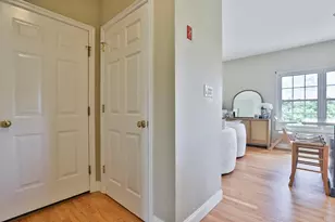 72 Mountain Vlg Rd, Windham, NH 03087 - Photo 7