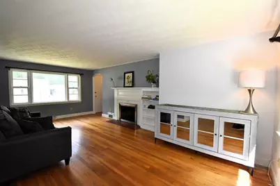 21 Strout Ave, Wilmington, MA 01887 - Photo 9