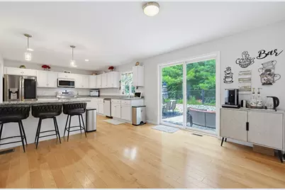 7 Tabor Rd, Uxbridge, MA 01569 - Photo 9