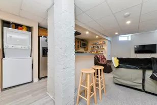 748 E 3rd, Boston, MA 02127 - Photo 11