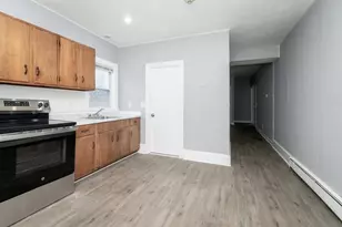 25 W Wyoming Ave, Melrose, MA 02176 - Photo 3