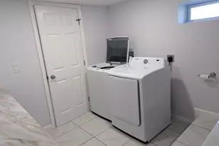 86 Edwards St, Fitchburg, MA 01420 - Photo 13