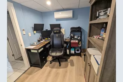 86 Edwards St, Fitchburg, MA 01420 - Photo 15