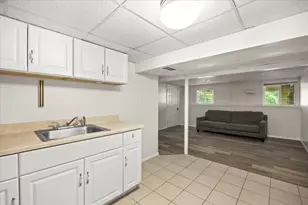 339 Auburn St, Bridgewater, MA 02324 - Photo 25