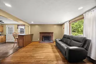 339 Auburn St, Bridgewater, MA 02324 - Photo 9