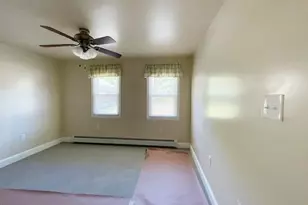 45 Pike St, Salisbury, MA 01952 - Photo 9