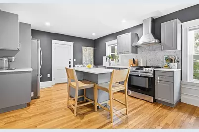 27 Valley Rd #27, Milton, MA 02186 - Photo 3