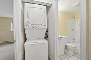 11 Gibbs St, Worcester, MA 01607 - Photo 15