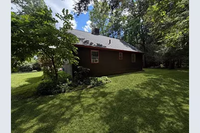 26 Oak Hill Road, Greenfield, MA 01301 - Photo 5