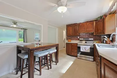 6 Woodland Dr, Wales, MA 01081 - Photo 9