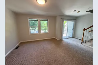 85 Fort Hill Ave #3, Lowell, MA 01852 - Photo 3