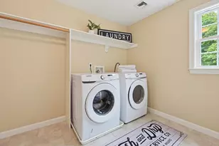 10 Weston Ave, Foxboro, MA 02035 - Photo 33