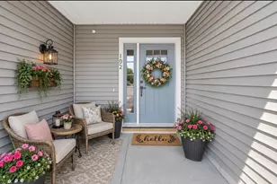 321 Winthrop St, Taunton, MA 02780 - Photo 9