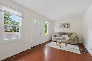 23 Milk St, Attleboro, MA 02703 - Photo 5