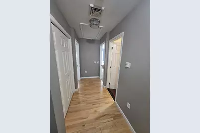 84 Valmor St, Worcester, MA 01604 - Photo 9