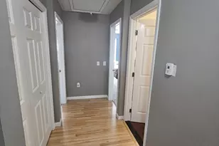 84 Valmor St, Worcester, MA 01604 - Photo 9