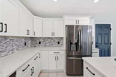381 N Liberty St, Belchertown, MA 01007 - Photo 9