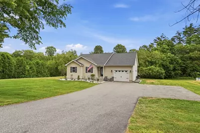 381 N Liberty St, Belchertown, MA 01007 - Photo 3